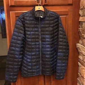 Men’s Noth Face  Lightweight Coat.